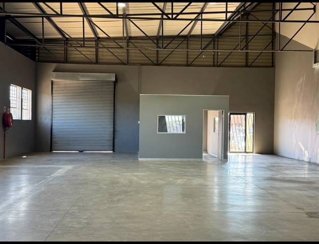 INDUSTRIAL PROPERTY TO RENT IN MAGNA VIA INDUSTRIAL